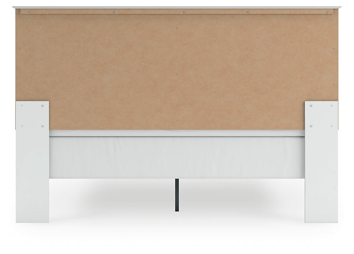 Bostwick Shoals King Panel Bed with Mirrored Dresser